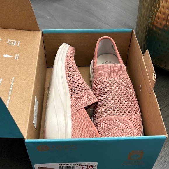 BZees Breathable Slip-On Loafers - Charlie (WIDE) - Picture 2 of 12